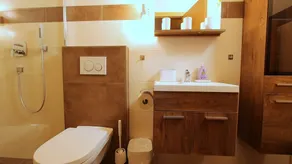 Wohnung mit Grill, Terrasse und Garten | Bergblick | Perfekt für die Arbeit von Zuhause - Image 3