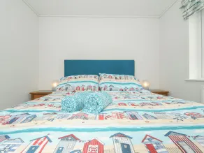 MIDWAY LODGE, romantic, character holiday cottage in Kingsand - Image 4