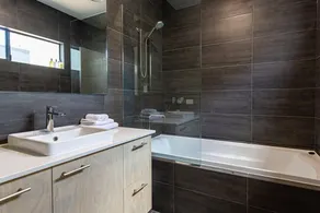 Forest Getaway sits on the edge of the forest in the heart of Margaret River - Image 4