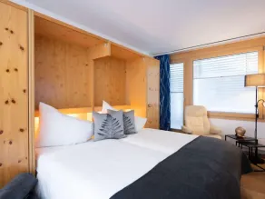 Apartment Chesa Corvatsch 211 - Champfer by Interhome - Image 3