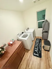 Entire Luxury 4 br House Near River with Hot Tub  - Image 3