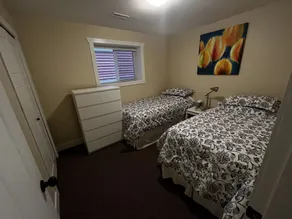 Attractive Spacious, two+ bedroom suite - Image 5