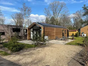 Chalet with 2 bedrooms and a terrace - Image 5