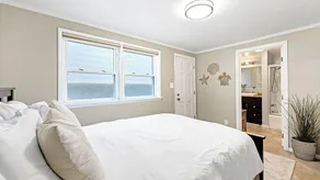 The Edgewater Condos by AvantStay - Image 4