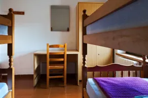 L'auberge de palaina peut accueillir 30 personnes et un grand patio - Image 5