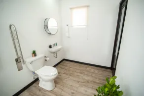Large New 1bd/1ba Apartment Steps to Beach w/AC - Image 3