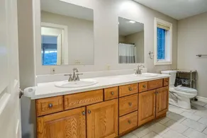 Penny Lane: 4 bedroom lake home on Keuka Lake, large sun deck - Image 5
