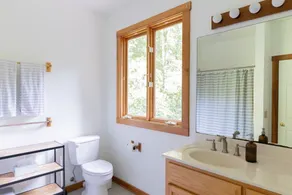 Cozy Athens Home on the Brook - Image 3
