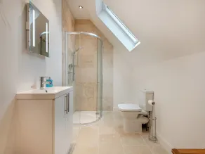 New Inn Farmhouse - Image 5