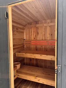 Custom Log Home -Außerhalb der Feuerstelle, der Wanderwege und des Baches - Image 3