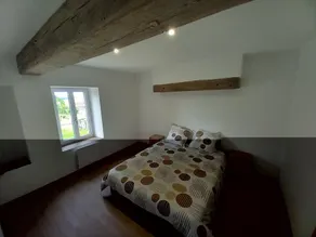 Maison de campagne rénovée avec terrasse, 3 chambres et équipement moderne, au cœur des collines du Perche - Image 4