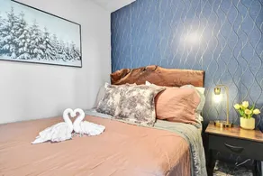 ‘Scenic Escapes’ Romantic Pine Grove Getaway! - Image 4