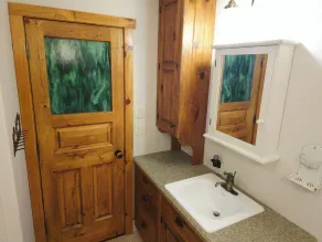 Private Cabin on Beautiful River! Enjoy the popular Paiute ATV Trail. - Image 4