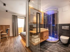 Four-bed room HP - Der Alpenhof - Image 4