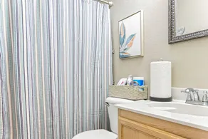 Universal Studios Ready! 3BR, Sleep 8- 2 King Beds, 4 Full Beds - Image 4