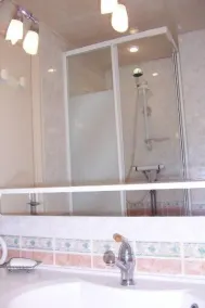 Nice quiet and sunny apartment - Image 3