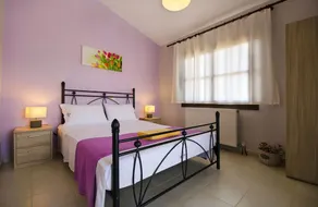 Iakinthi Villa, une accueillante villa de 3 chambres, 600 mètres de la plage de sable - Image 3