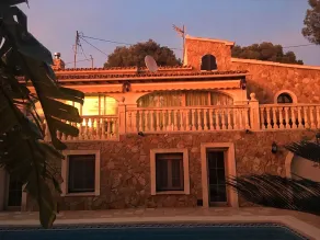 Villa authentique,AC,WIFI, très privé,jardin tropical,piscine privé,mer à 1km - Image 2