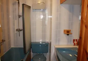 Perfectly located for town and beach - Victorian terraced house near East Beach. Sleeps 7 - Image 3