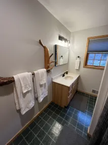 Secluded Tustin Cabin - Image 5