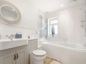 Alojamiento de 4 habitaciones en Banwell - Image 3