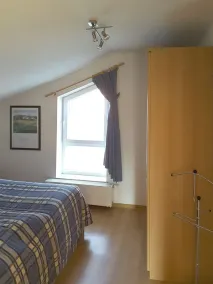 quiet balcony apartment, garden use, wifi, washing machine, dog allowed - Image 5
