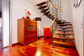 Design Duplex Penthouse in Barcelona's Zona Alta - Image 2