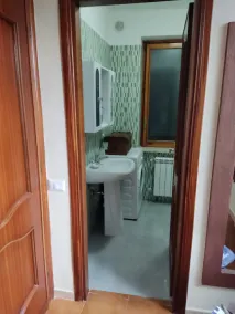 Cozy apartment within walking distance of downtown - Image 2