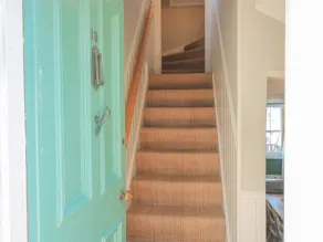 19 ABOVE TOWN, pet friendly, character holiday cottage in Dartmouth - Image 2