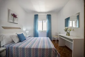 Casa di vacanza Casa Fernandes con piscina condivisa, terrazza aperta e Wi-Fi - Image 4