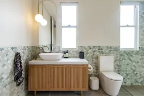 Luxe family home w/pool near City and Darling Harbour - Image 5