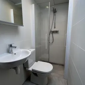 5 persons, 3 bedrooms, 2 bathrooms, close to the beach and sea - Image 2