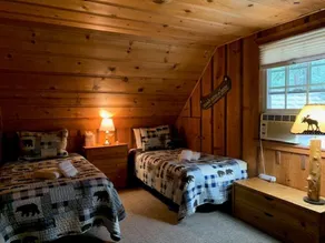 \"Naughty but Nice\" - Knotty-Pine Cabin i fyrretræerne - Image 5