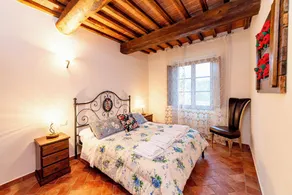 Home with pool and views in Chianti near Florence - Image 4