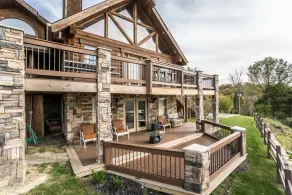 Ny liste Otroligt Log Cabin Lodge Retreat med udsigt over Ohio River - Image 2