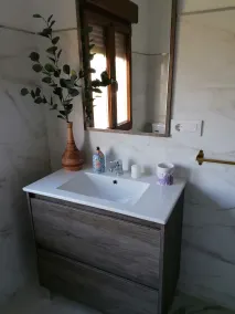 Apartment in a rural house with a large garden 5 minutes from the beach - Image 2