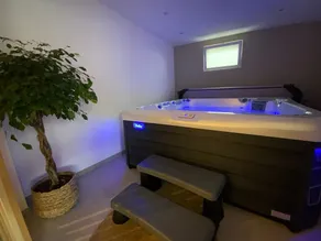 Gîte with private Jacuzzi - Image 3