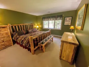 FV50 Pet friendly single level home in Bretton Woods walk to golf course and Mt Washington Hotel - Image 5