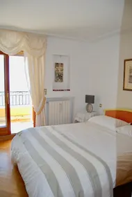 Atemberaubendes Penthouse mit Panoramablick auf Eze & Cap Ferrat - Image 2