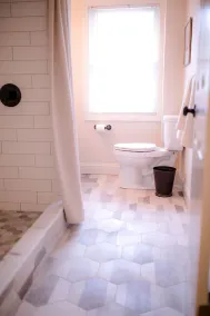 Historical  Downtown 1bedroom - Image 3