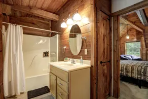 Water Gap Log House - Image 4