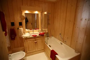 Charming chalet facing Mt Blanc - Image 3