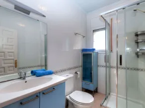 Wonderful private villa for 6 people with private pool, WIFI, A/C, TV and patio - Image 4