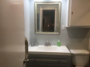 Cozy Modern 1 Bed 1 Bath next to Park! - Image 3