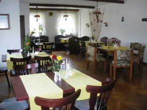 Quarto Duplo Pequeno - Hotel Reke (Hotel-Admin) - Image 4