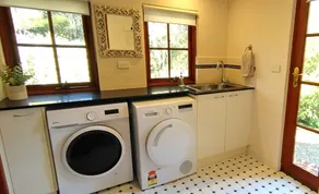 Elouera Garden Cottage - Image 2