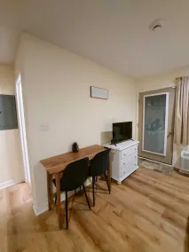 Marina Vista Studio II - Image 2