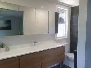 Ritchy at Manyana is a newly built, stylish open plan modern beach house - Image 4