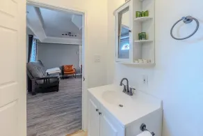 2-Bedroom in the Heart of SA - Image 4
