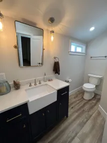 Sweeping Lake View, newly remodeled home and pet friendly! - Image 3